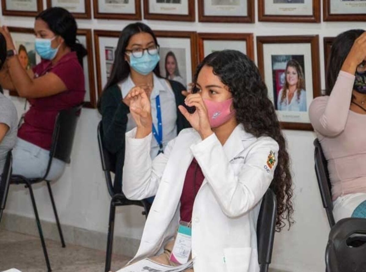 Puerto Vallarta DIF Promotes Social Inclusion with Sign Language Classes