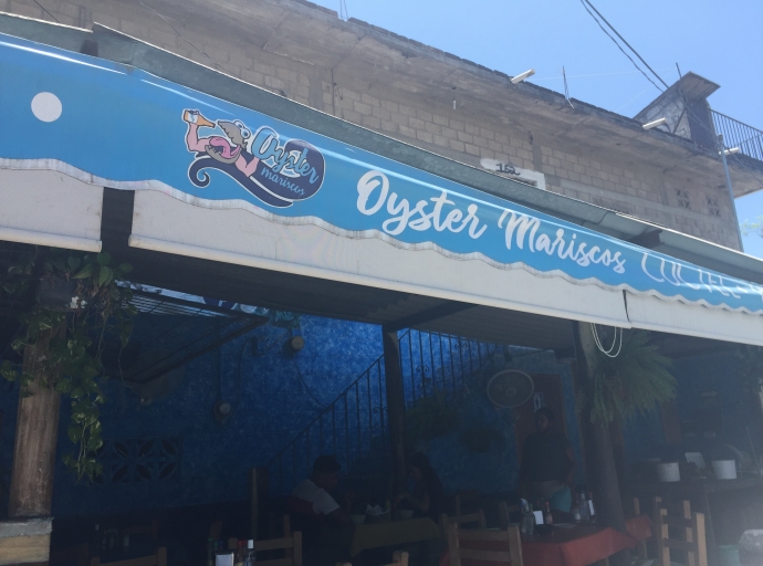 12 Big Oysters For 3.5 Dollars At Oyster Mariscos
