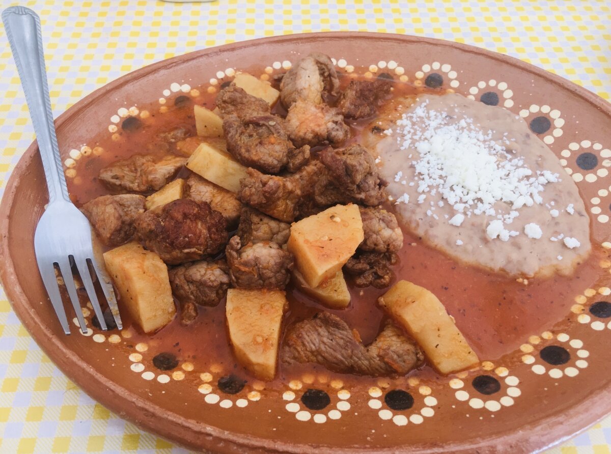 Get A Delicious Home-Cooked Meal At Birria, Menudo, Y Cochinta Pibil